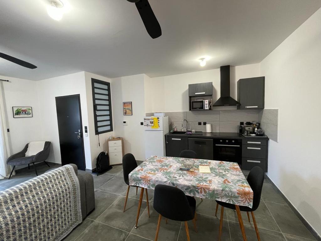 Leu Girembelle Apartment Saint-Leu Exterior photo